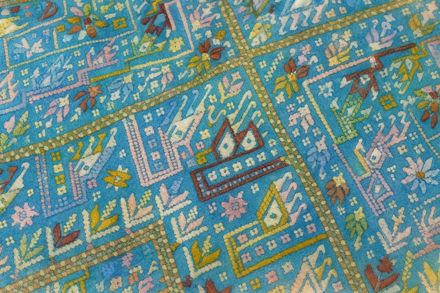 Praewa — The Queen of Thai Silk